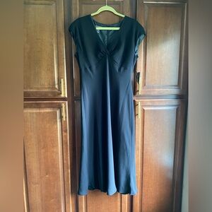 Jones Wear Black A-Line Dress V-Neck Cap Sleeve size 14